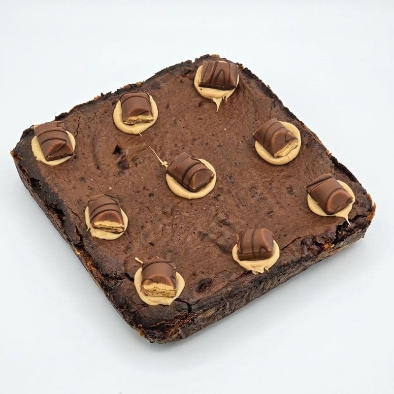 Signature Slices - Kinder Bueno Brownie